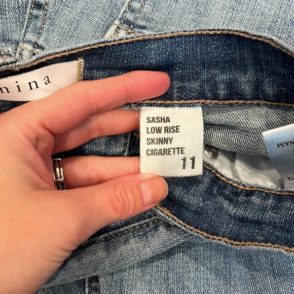 Eunina Jeans - Picture 3 of 3